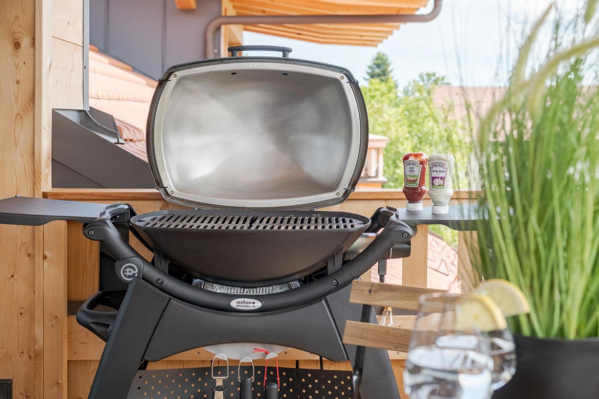 Fenjoy: Ferienapartment Mit Bergblick / Balkon / Bbq Bernau am Chiemsee Eksteriør billede